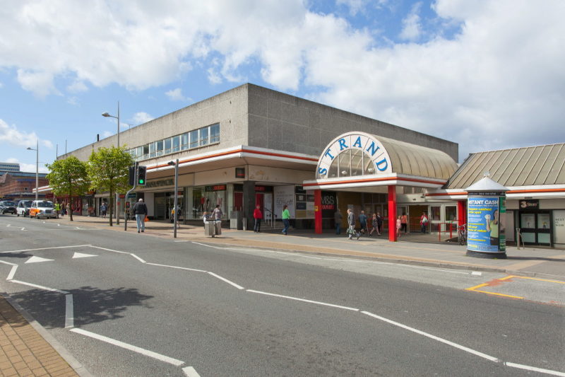 Shopping Malls in Strand