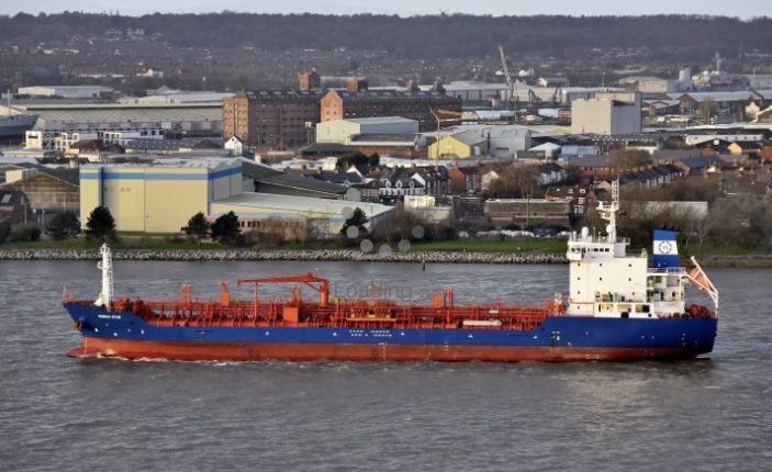 Murray Star, a tanker on the Mersey. Picture by HowardLiverpool