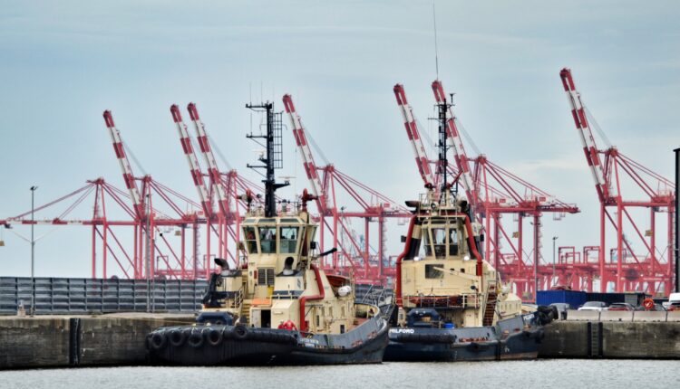 Tug vessels