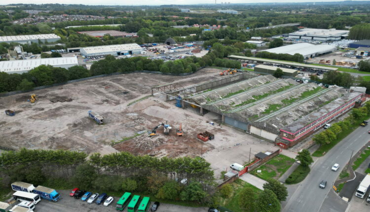 Huyton 220